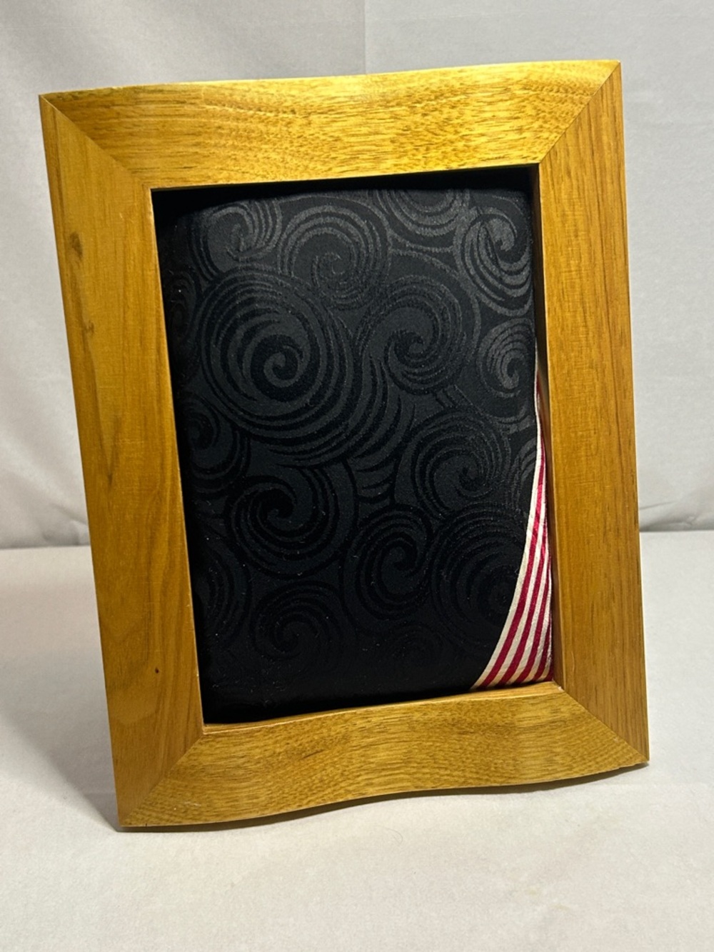Wood Finish Black 100% Silk Brooch Display Frame with Natural Brown Border
